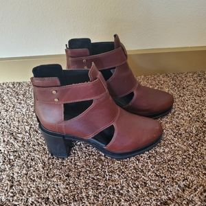Sorel Margo Cut out Bootie